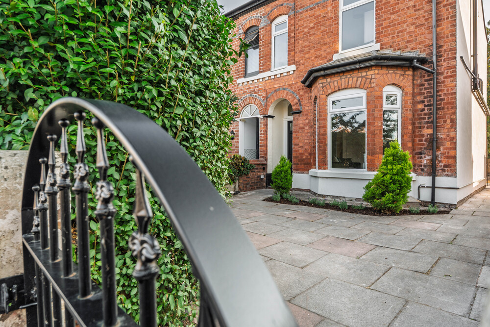 26 68 Upper Aughton-107